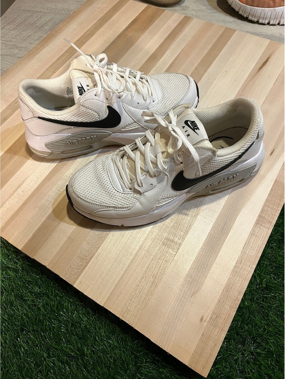 Nike Women's white and black running shoes